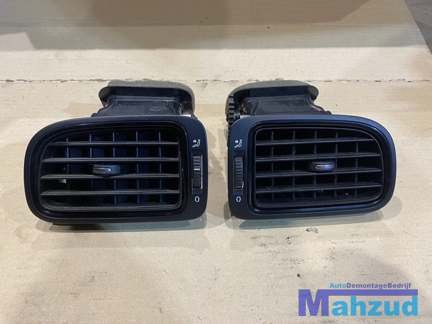 VW POLO 6R Zwart luchtrooster dashboard set, Gebruikt, Volkswagen, Volkswagen AG, Vw@volkswagen.de