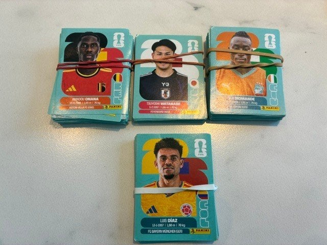 Panini WK26 Stickers, Collections, Autocollants, Comme neuf, Enlèvement ou Envoi