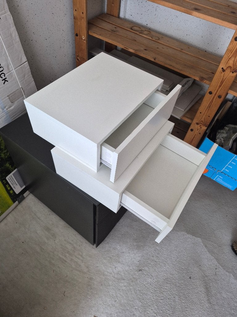 2 zwevende nachtkastjes, Ophalen, Minder dan 45 cm, Zo goed als nieuw, Minder dan 55 cm