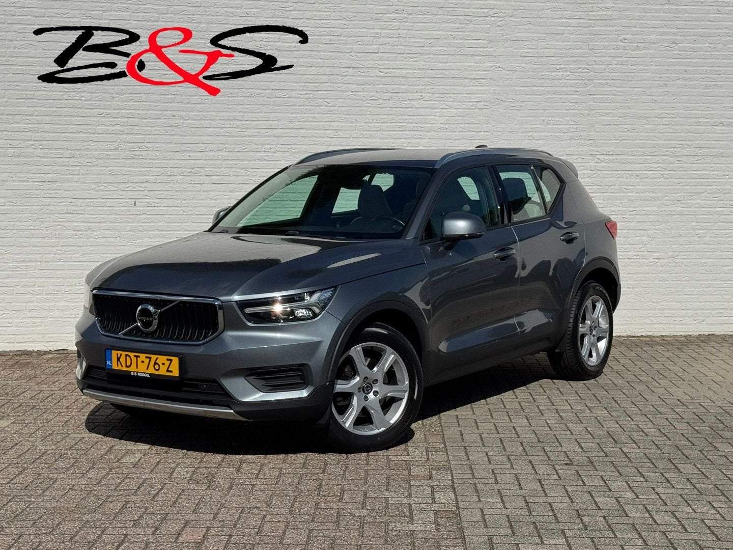 Volvo XC40 2.0 T4 Automaat Pdc Clima Cruise Trekhaak Led Dab, Auto's, Volvo, Automaat, Bedrijf, Startonderbreker, Beige