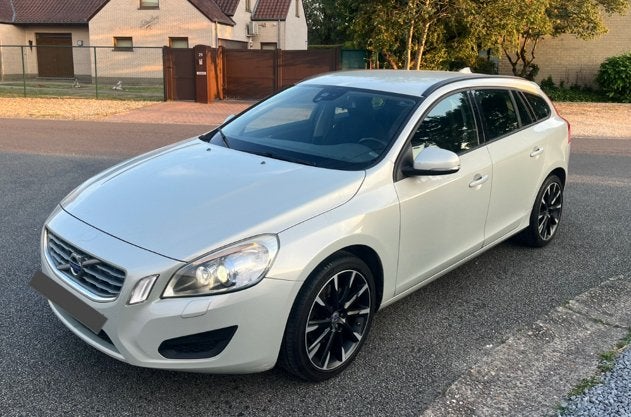 VOLVO V60 1.6D • AIRCO // 2011 AVEC CT pour la vente, Autos, Achat, V60, Diesel, Particulier