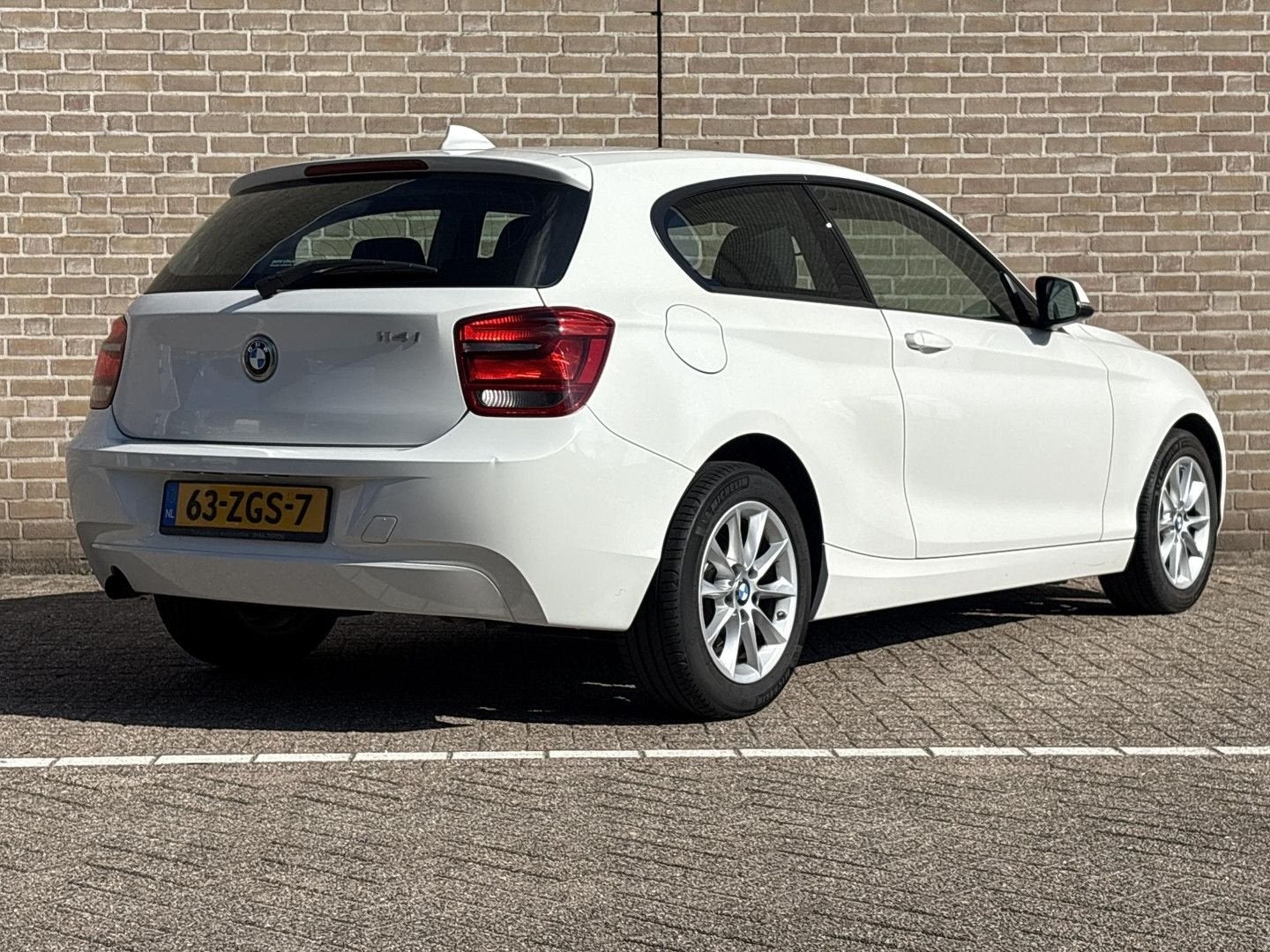 BMW 114 1-serie 114i | Airco | Cruise, Autos, BMW, Electronic Stability Program (ESP), Achat, 129 g/km, Entreprise