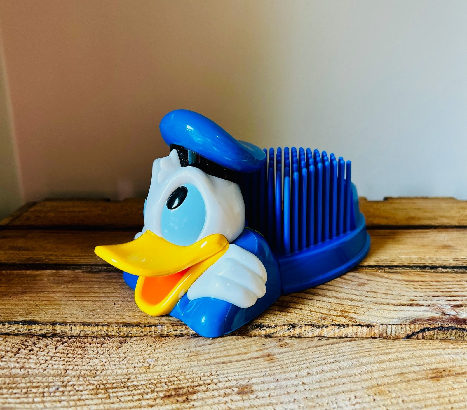 Vintage pennenhouder Donald Duck Sailor Disney merchandise, Verzamelen, Ophalen of Verzenden, Donald Duck, Zo goed als nieuw, Pen, Potlood of Stift