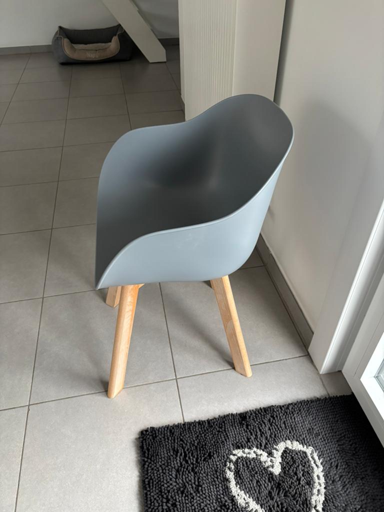 moderne stoel, Ophalen, Zo goed als nieuw, Grijs, Hout