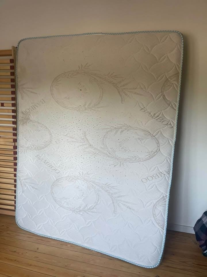 matras, Ophalen, Zo goed als nieuw, Twijfelaar, Matras