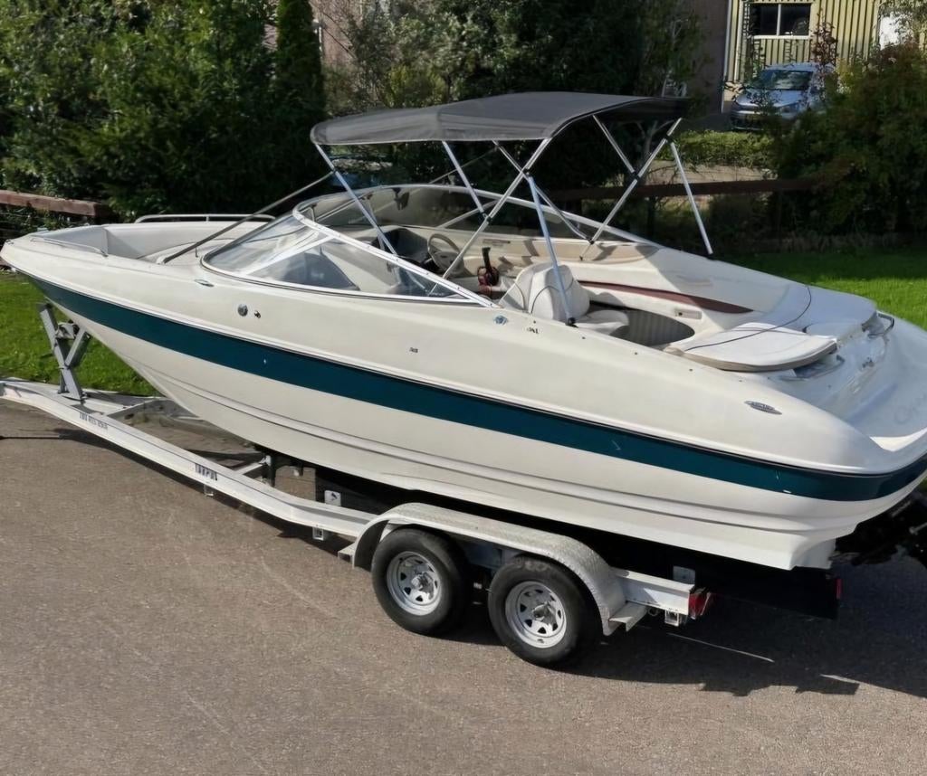 Bayliner 2350 bowrider 2001 5.0V8, Watersport en Boten, Ophalen