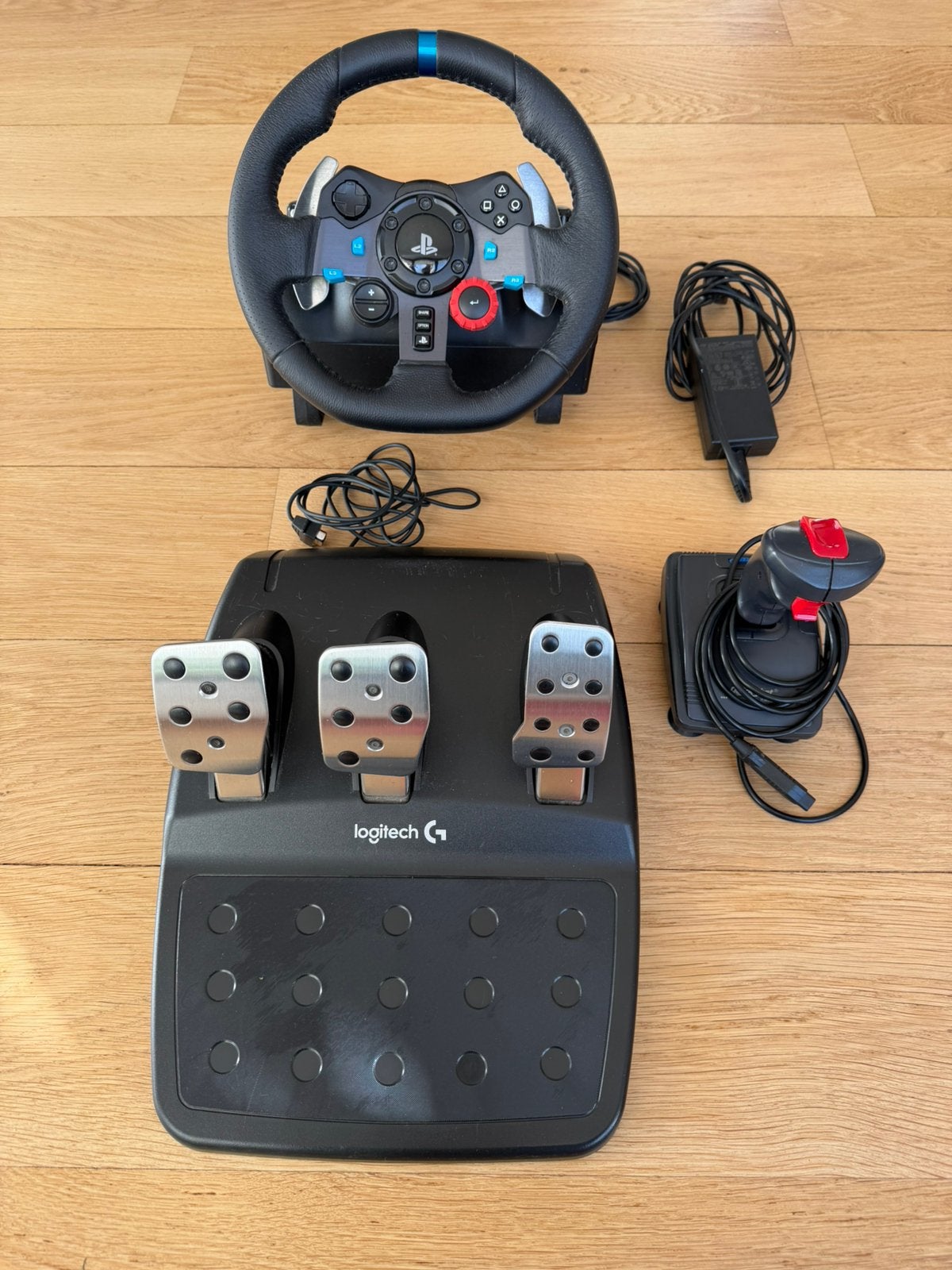 Volant Logitech G29 Racing + pédales + joystick, Consoles de jeu & Jeux vidéo, Enlèvement ou Envoi, Comme neuf
