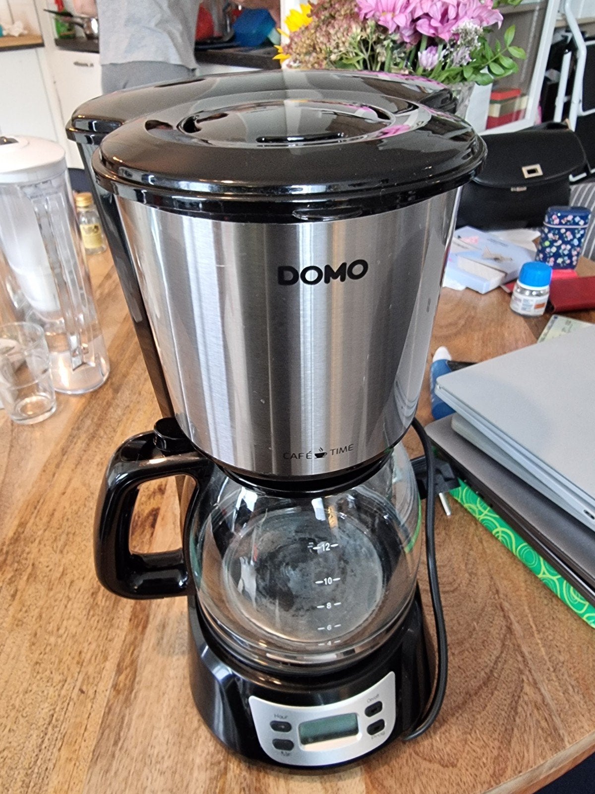 DOMO DO708K, Electroménager, Café moulu, Réservoir d'eau amovible, Utilisé, 10 tasses ou plus