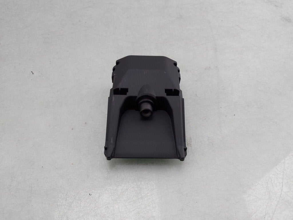 CAMERA VOOR Peugeot 208 II (UB / UH / UP) (01-2019/-), Gebruikt, Postoffice@zf.com, Löwentaler Straße 20
88046  Friedrichshafen, DE