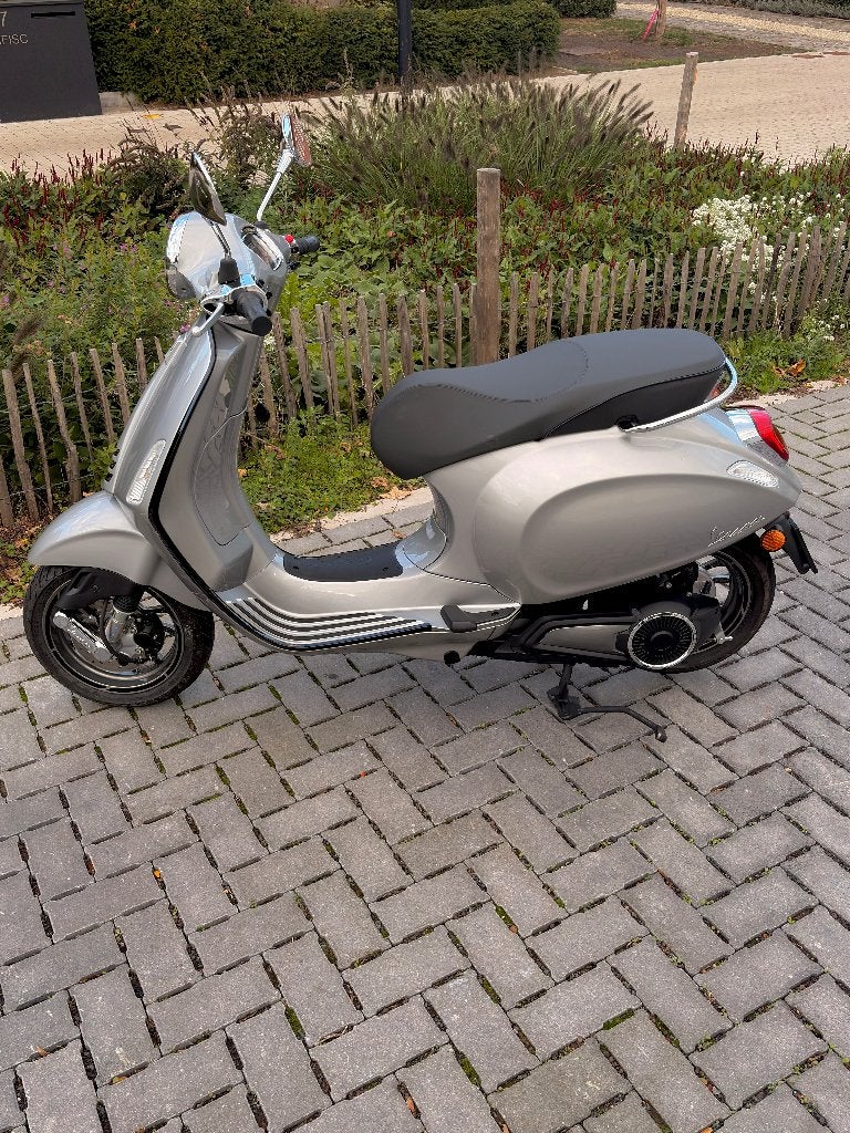 Vespa Primavera Elettrica (45km/h) 2025, Fietsen en Brommers, Ophalen, Overige modellen, Elektrisch, 0 cc
