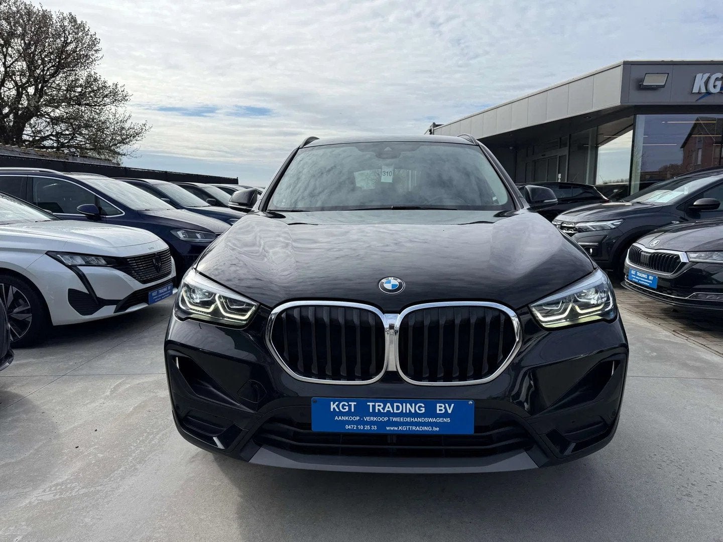 BMW X1 2.0DA 136PK AUTOMAAT NAVI ZWART LEDER FULL LED CAMERA, Auto's, BMW, 118 g/km, 4 cilinders, 136 pk, Zwart