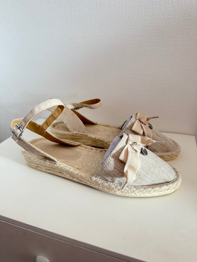 Esprit - crèmekleurige espadrilles - maat 40, Vêtements | Femmes, Chaussures, Neuf, Espadrilles, Beige, Esprit