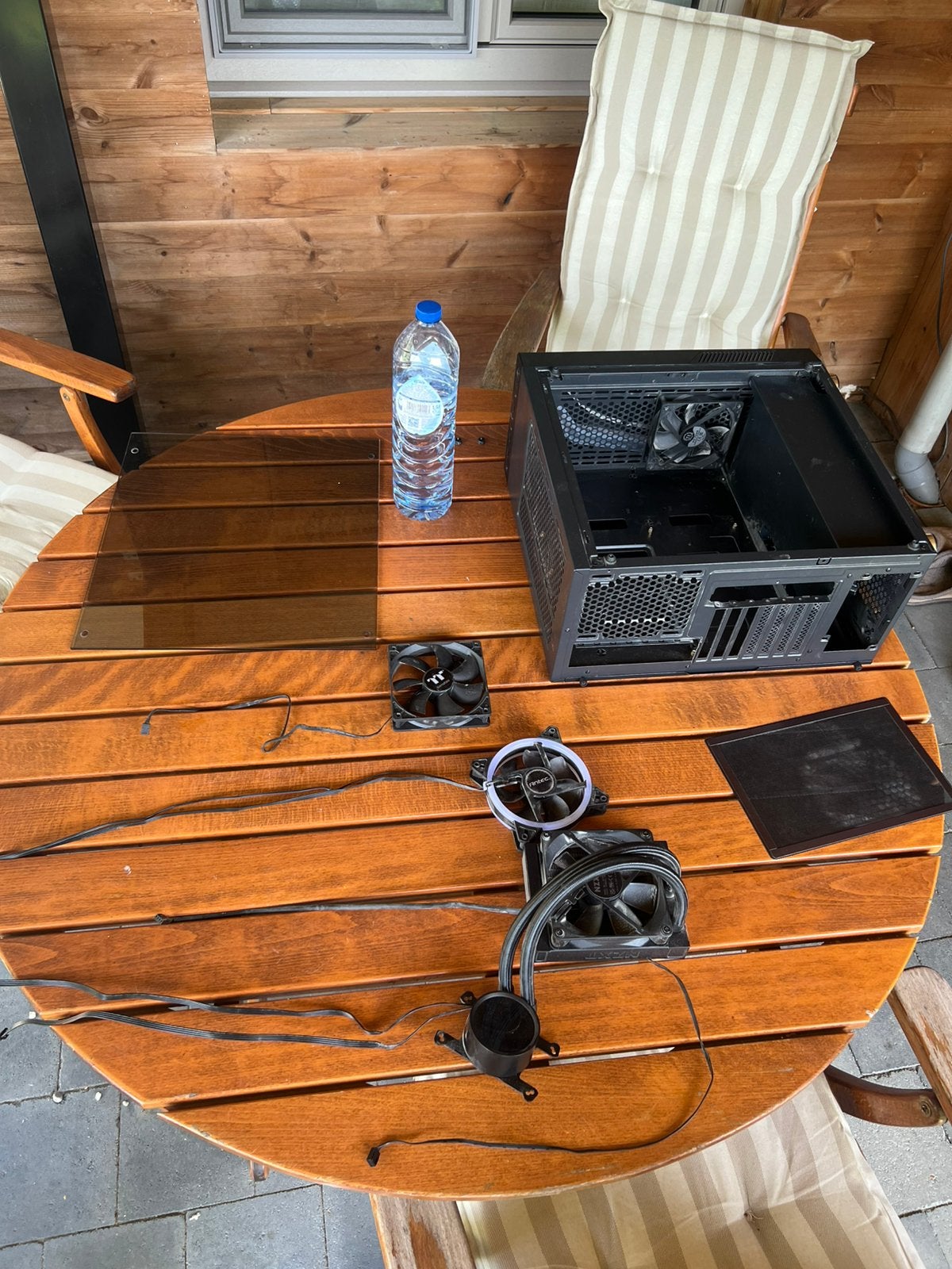 Boîtier PC + refroidissement, Informatique & Logiciels, Pc & Câble réseau, Utilisé, Enlèvement ou Envoi