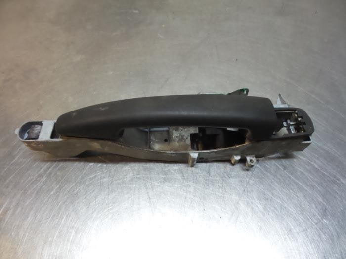 Poignée portière 2portes gauche d'un Citroen Berlingo (Ber, -, 3 mois de garantie, Utilisé, -