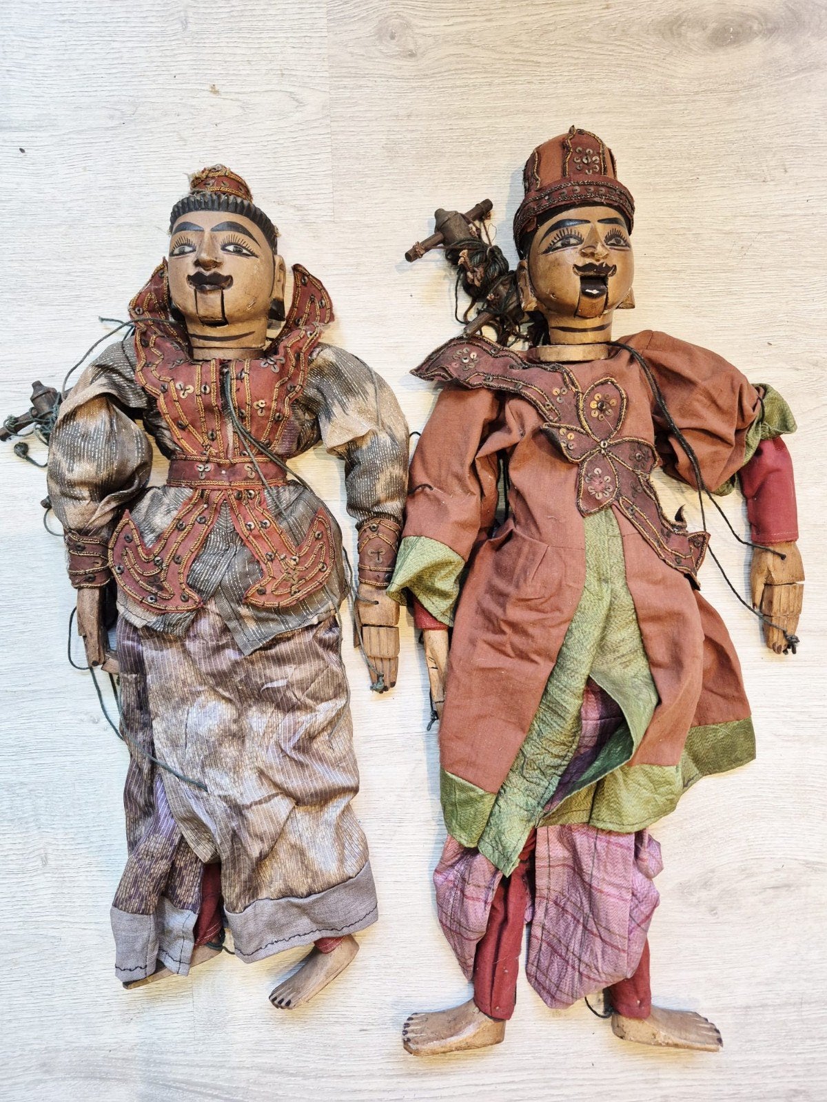 Poupées Birmanes, Hobby en Vrije tijd, Modelbouw | Figuren en Diorama's, Ophalen, Zo goed als nieuw, Groter dan 1:35, Figuur of Figuren