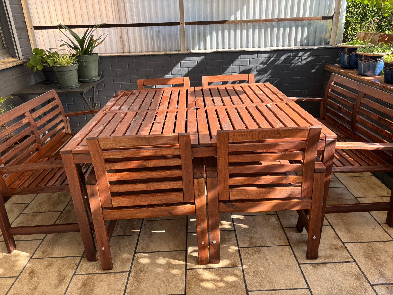 Table de jardin 4 chaises et 2 bancs IKEA, Jardin & Terrasse, Comme neuf, 8 places, Sets de jardin, Enlèvement