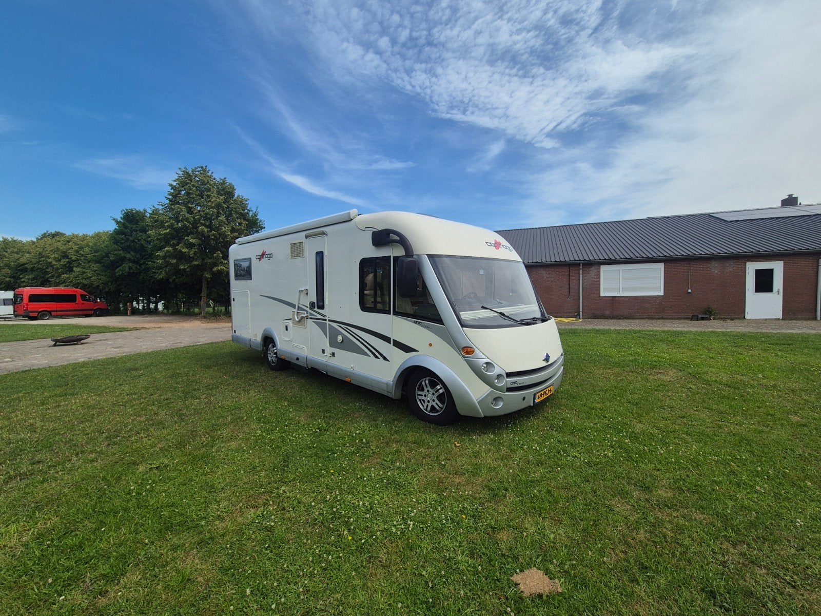 Carthago Chic line automaat in Holland ( 3500 kg max ! ), Caravans en Kamperen, Mobilhomes, Ringverwarming, Fiat, 6 tot 7 meter