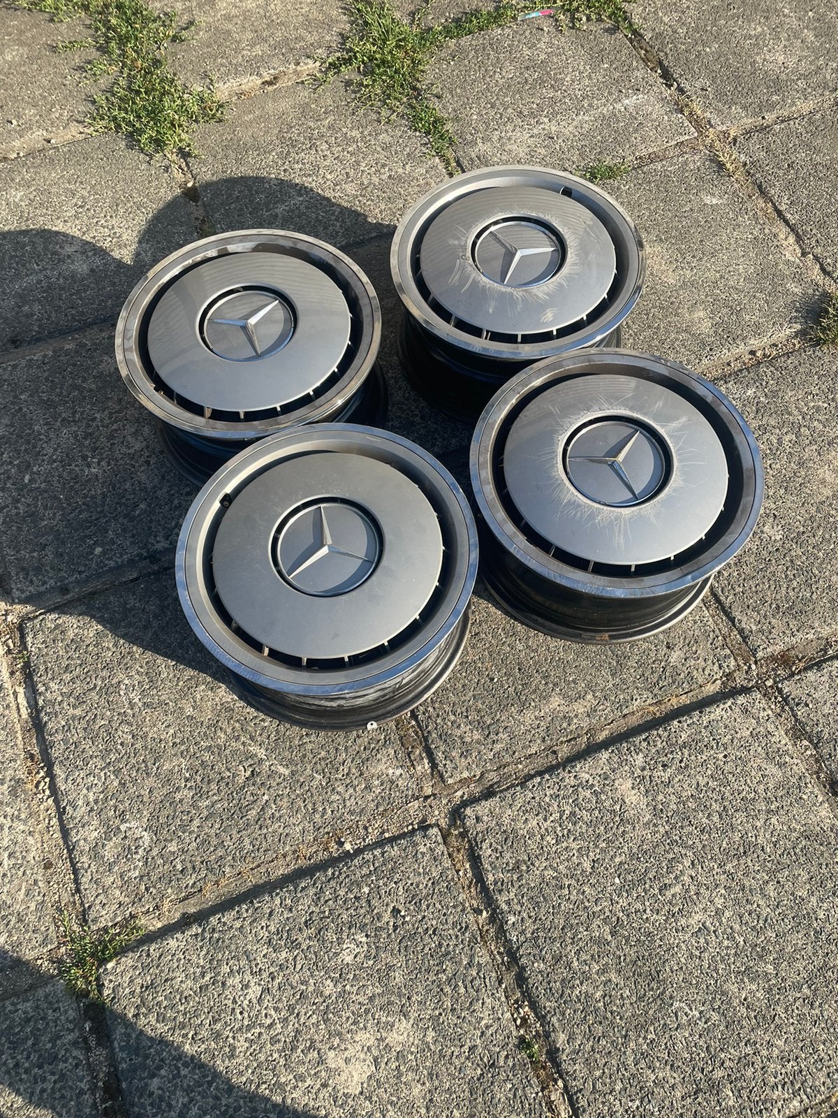 Jantes avec enjoliveur Mercedes, Auto-onderdelen, Ophalen of Verzenden, Velg(en)