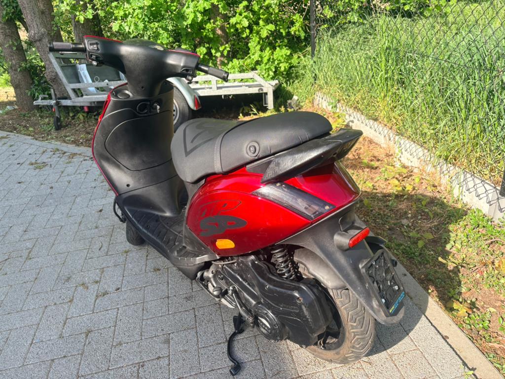 Piaggio zip sp aklasse 12 maanden garantie, Fietsen en Brommers, Ophalen, Zip, Zip, Klasse A (25 km/u)