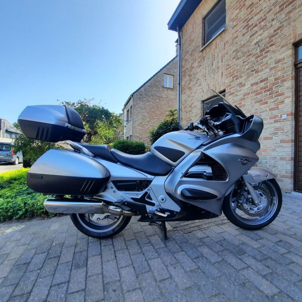 HONDA PAN EUROPEAN 1300 ABS, Motos, Permis Moto A, Tourisme, Occasion, Plus de 35 kW