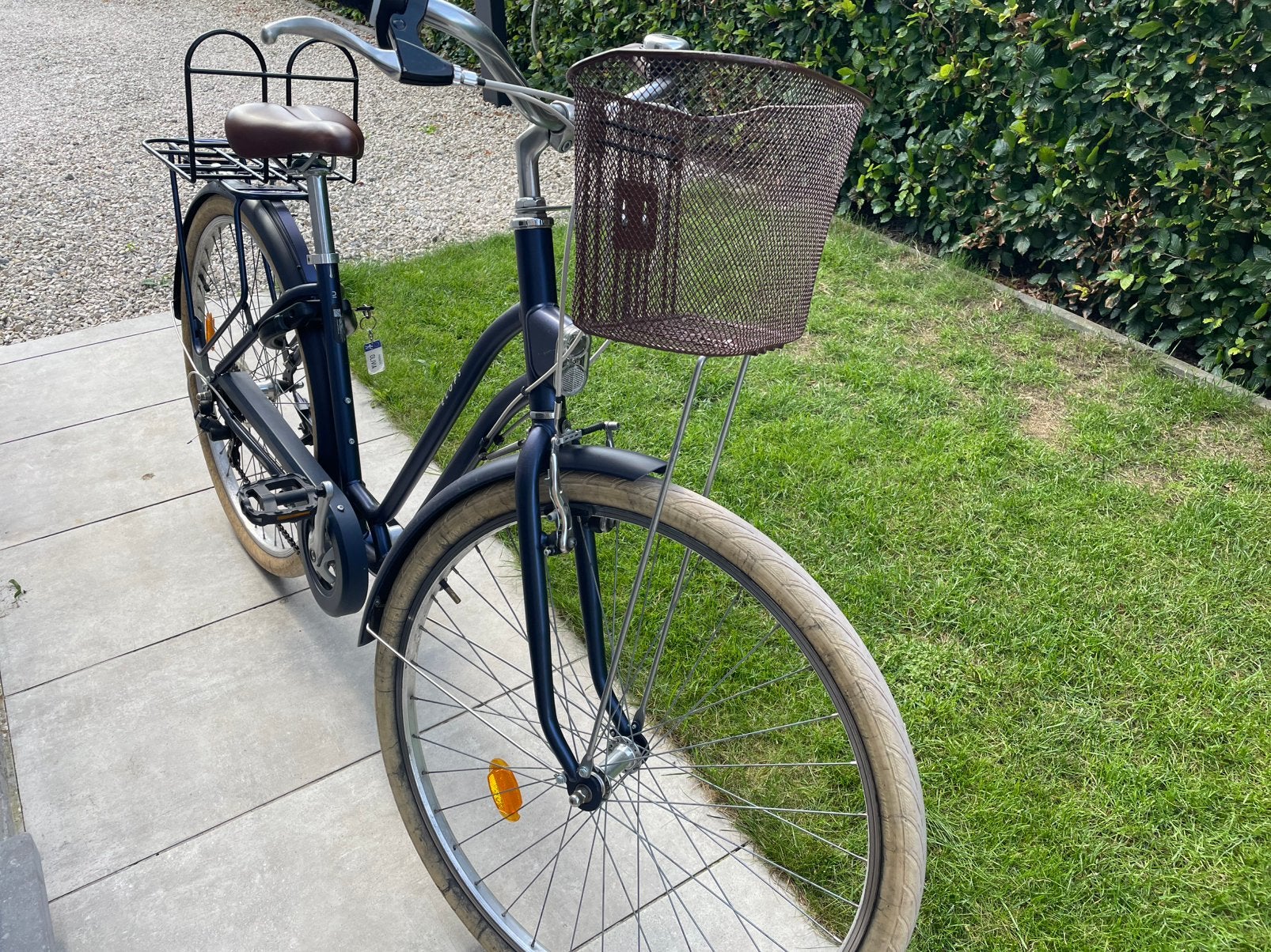 Elops donkerblauwe meisjesfiets 28 inch met verlaagd frame, Vélos & Vélomoteurs, Vélos | Filles, Frein à main, Enlèvement, Utilisé