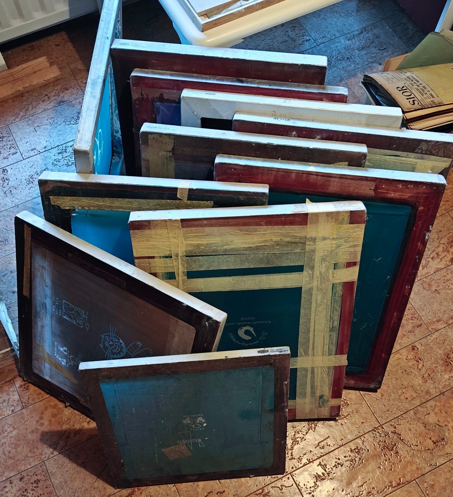 11 fenêtres sérigraphiées en aluminium de la marque allemand, Enlèvement