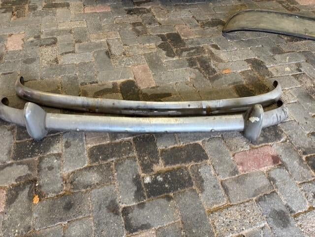 Triumph TR4-4A-5-250 voorbumpers, Auto diversen, Overige Auto diversen, Ophalen