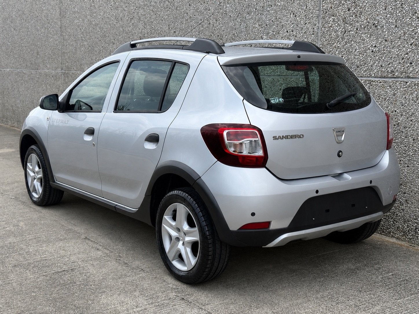 Dacia Sandero 1.5dci Airco Navi Cruis/C 74.000km Carpass, Autos, Dacia, Achat, Entreprise, Boîte manuelle, Diesel