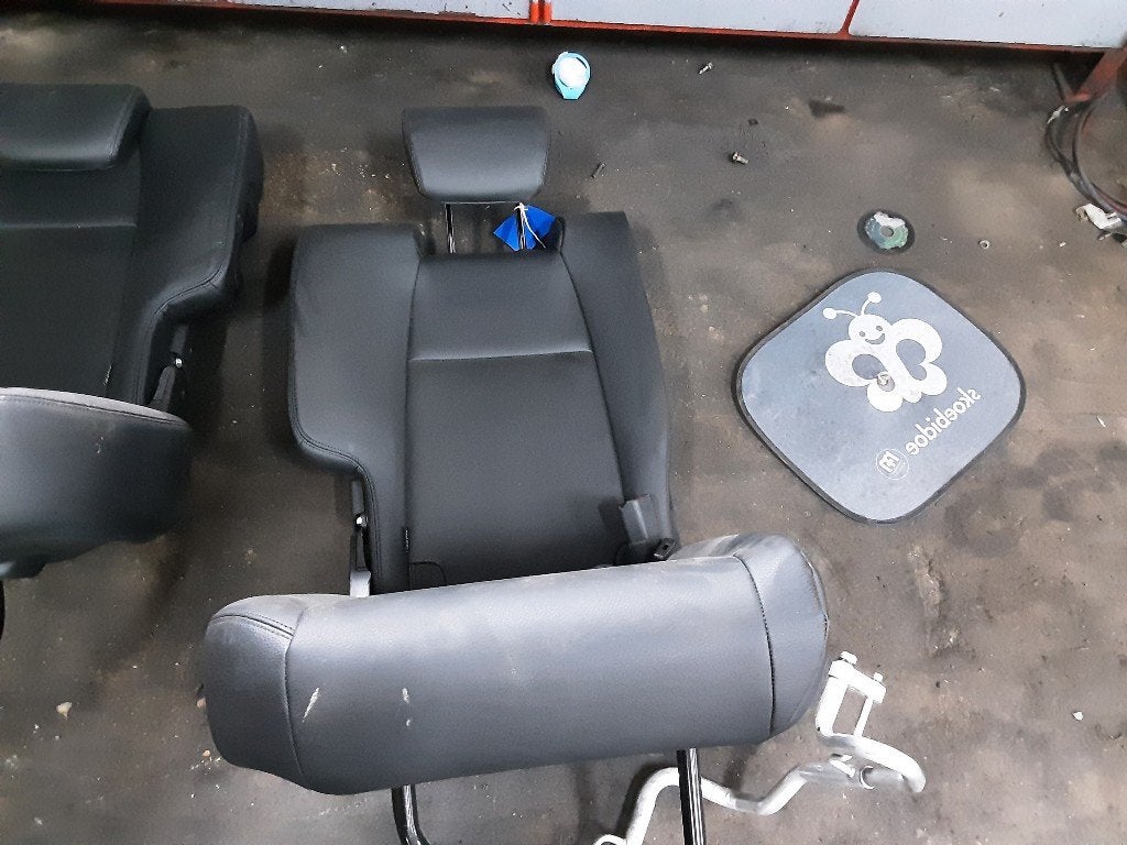 BANQUETTE ARRIÈRE Honda HR-V (RU) (01-2015/-), Hanauer Landstraße  222-224
60314  Frankfurt am Main, DE, Honda, Utilisé, Honda Center GmbH