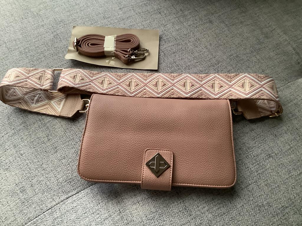 Tasje nieuw nooit gebruikt, Bijoux, Sacs & Beauté, Porte-monnaie & Portefeuilles, Enlèvement, Neuf, Rose, Autres marques