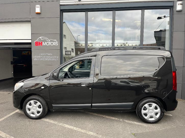 DACIA DOKKER UTILITAIRE 2PL, Autos, Dacia, Achat, Entreprise, https://public.car-pass.be/vhr/91f7fa01-71c3-47db-8834-1376020dc4c4
