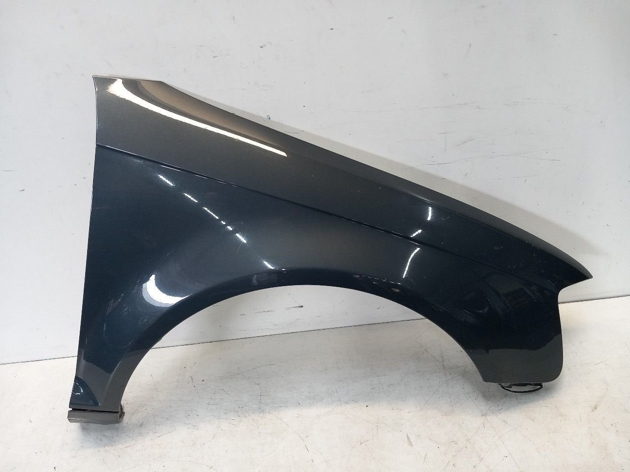 Spatbord rechts voor Audi A3, Onderdelen@venauto.nl, Van der Ven Autorecycling B.V., Ettenseweg 76, 4706 PB Roosendaal, The Netherlands