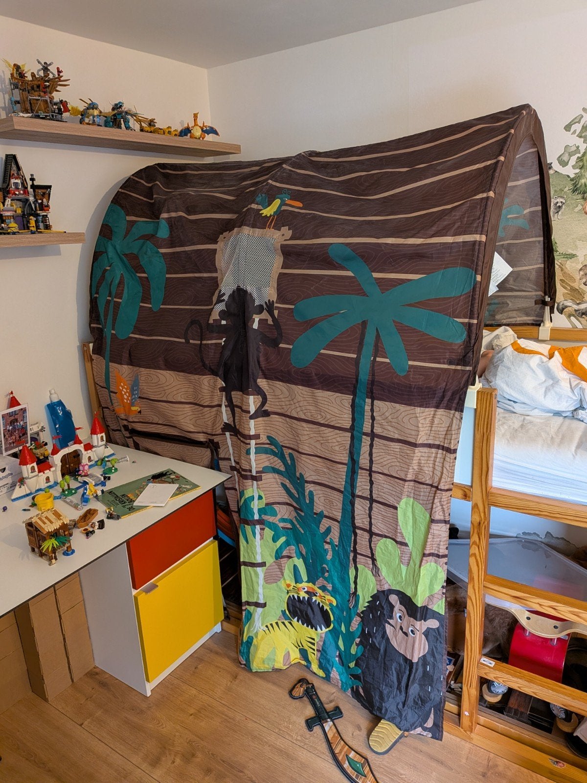 Overkapping hoogslaper Ikea, Kinderen en Baby's, Kinderkamer | Stapelbedden en Hoogslapers, Ophalen, Gebruikt, Hoogslaper