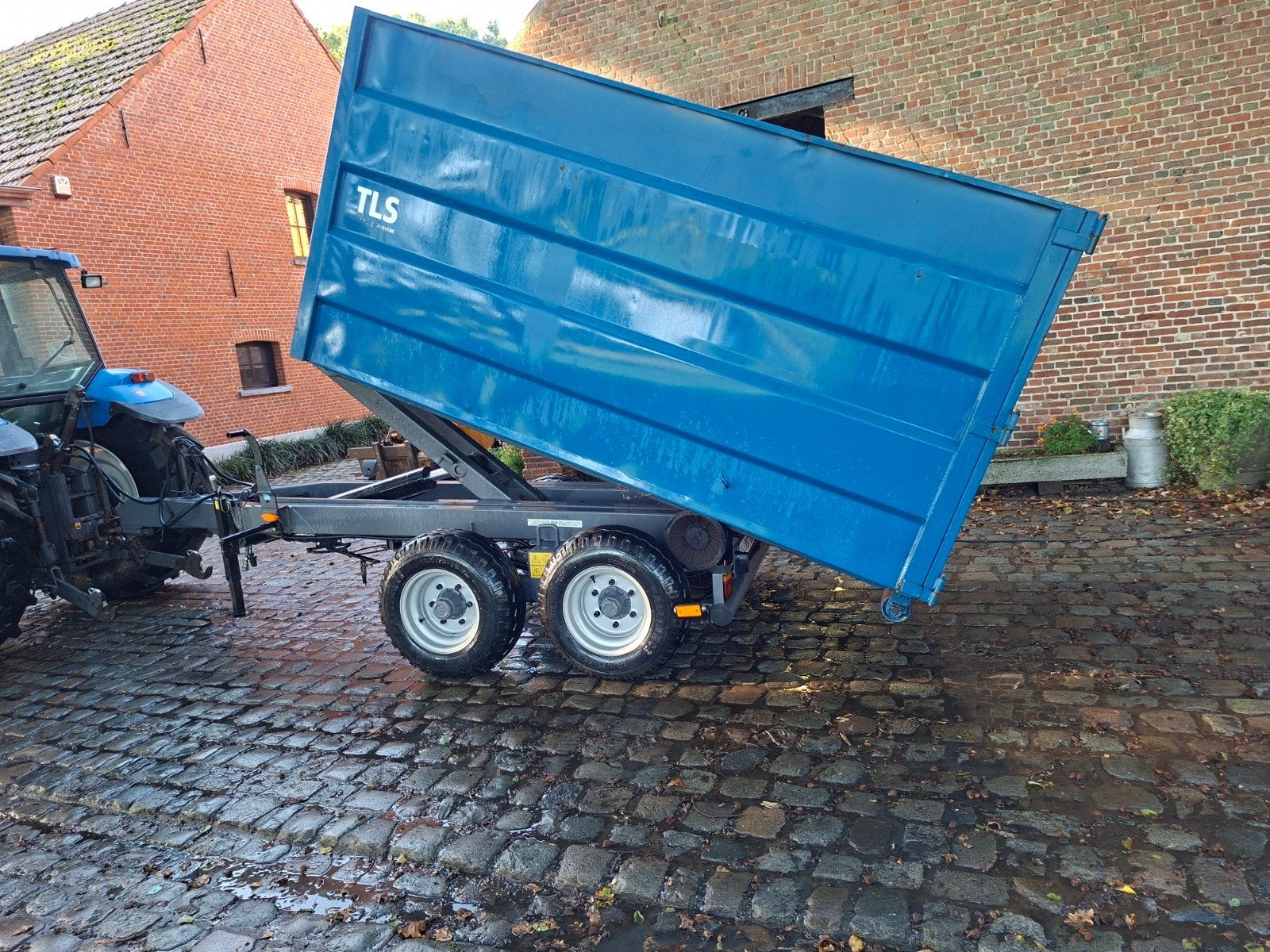 TLS PH7, Zakelijke goederen, Ophalen