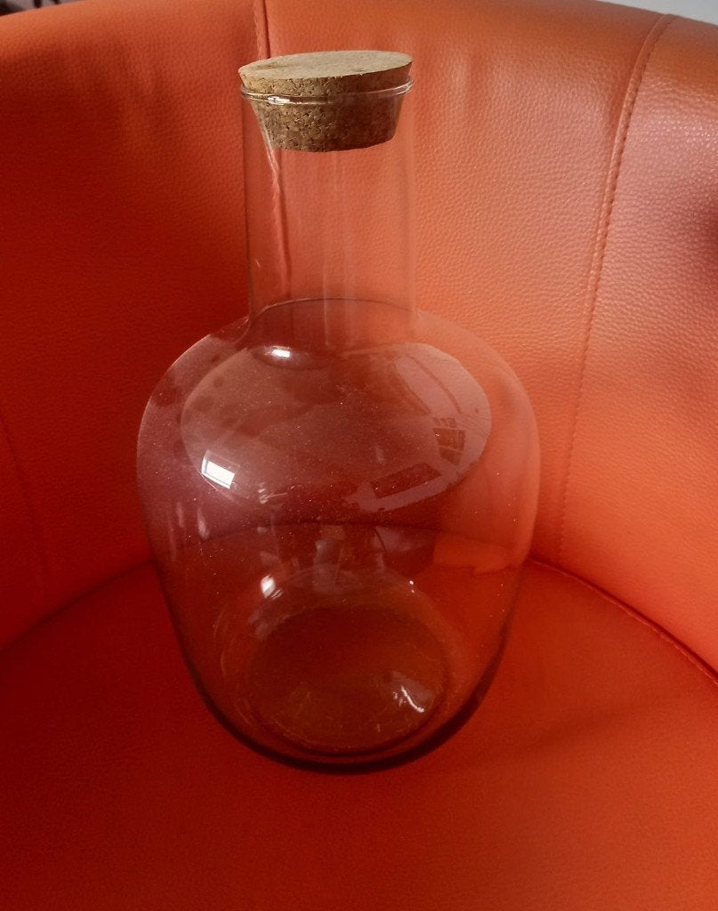 Vase en verre avec bouchon en liege, Moins de 25 cm, Enlèvement, Utilisé, Intérieur