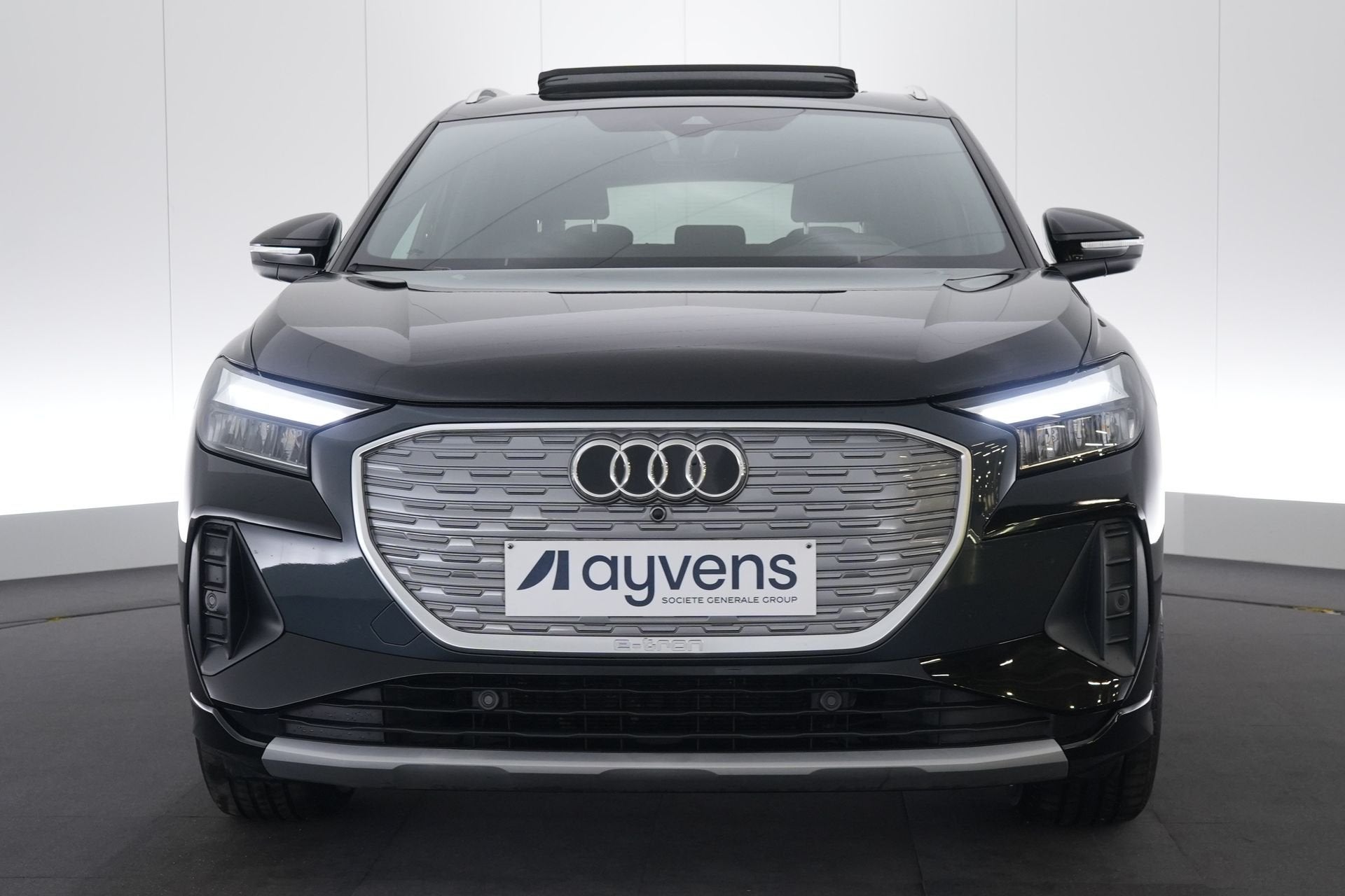 (2BWU202) AUDI Q4 E-TRON, Autres modèles, Achat, Carnet d'entretien, 5 portes