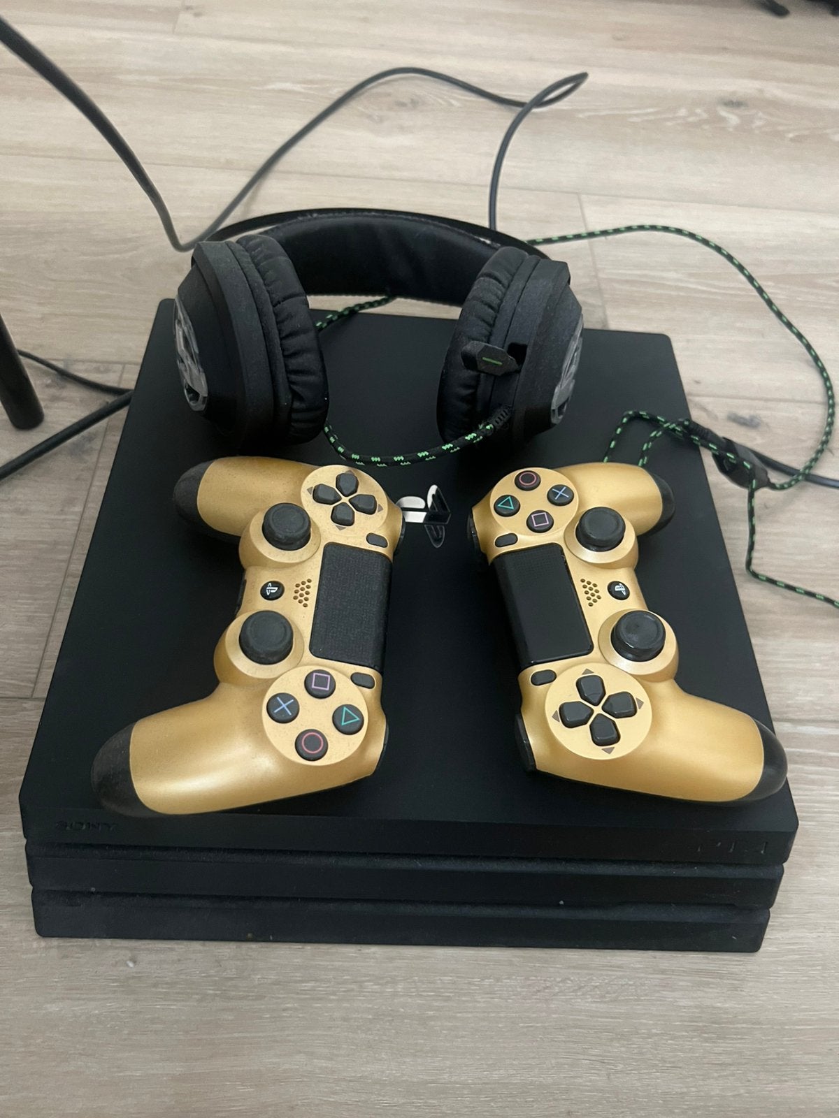 PS4 Pro 1TB, Games en Spelcomputers, Spelcomputers | Sony PlayStation 4, Zo goed als nieuw, Pro, Ophalen