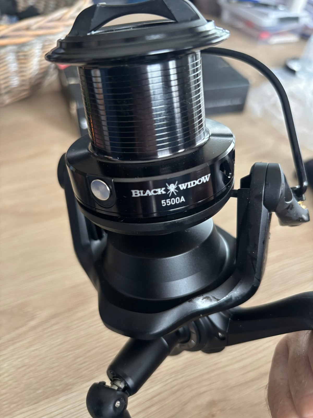 Daiwa black widow 5500A, Enlèvement ou Envoi, Comme neuf