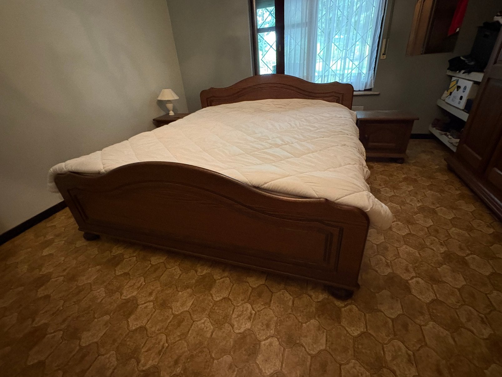 Eiken tweepersoonsbed 180cm + nachtkastjes, Huis en Inrichting, Slaapkamer | Complete slaapkamers, Ophalen, Zo goed als nieuw