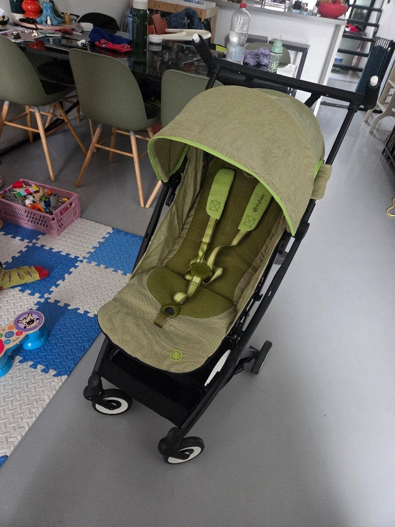 Cybex libelle nature green + maxi cosi adapters, Ophalen, Zo goed als nieuw, Overige merken, Verstelbare rugleuning