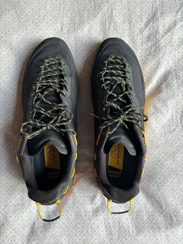 Baskets de sport montagne, Sports & Fitness, Basket, Enlèvement, Comme neuf, Chaussures