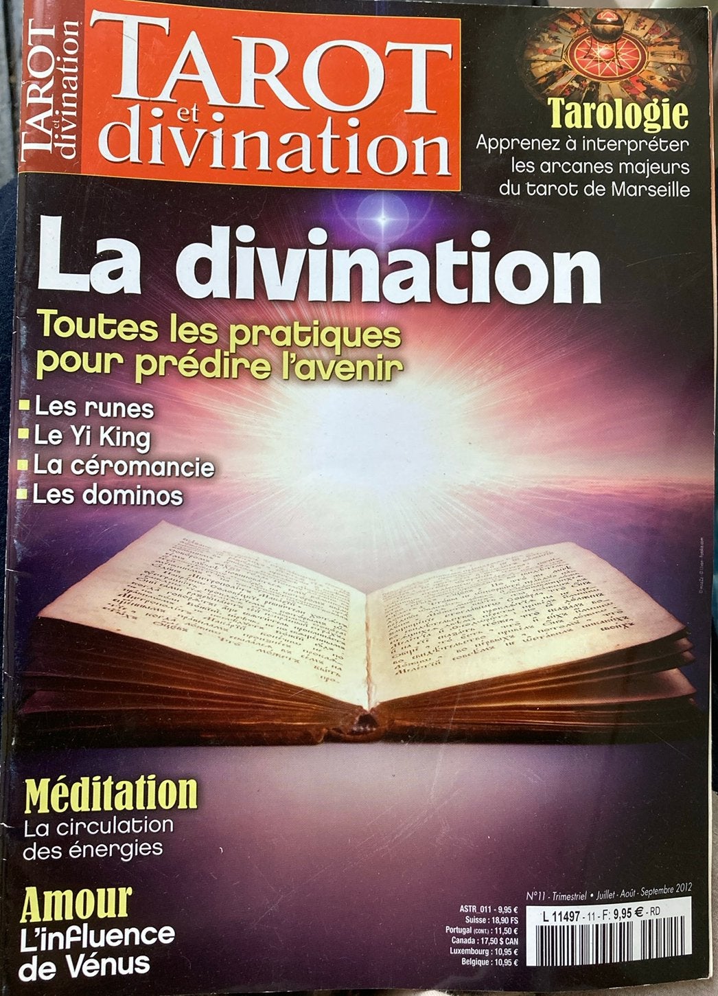 Tarot et divination magazine, Livres, Enlèvement ou Envoi, Comme neuf