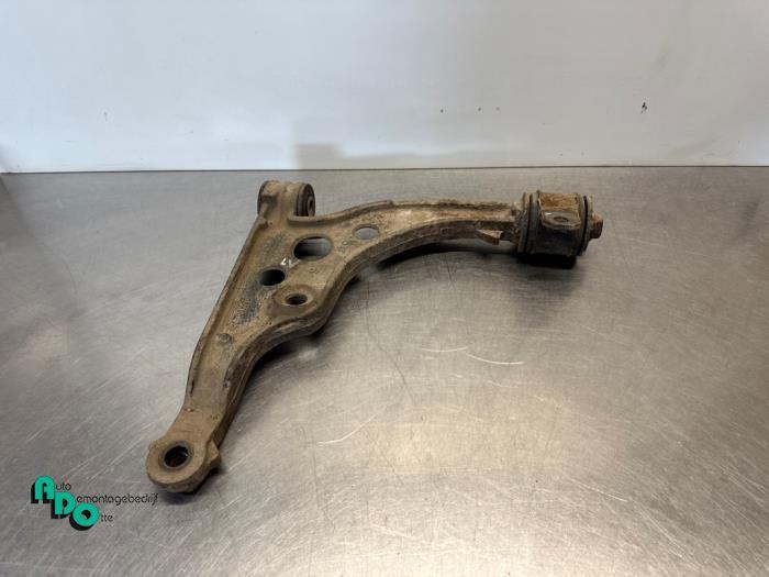 Draagarm links-voor van een Fiat Ducato (Ducato 94-), Gebruikt, -, -, Ophalen of Verzenden