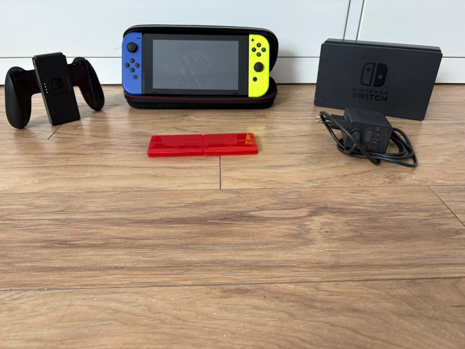 Nintendo Switch compleet met dock en oplader, Games en Spelcomputers, Ophalen, Gebruikt, Switch Original