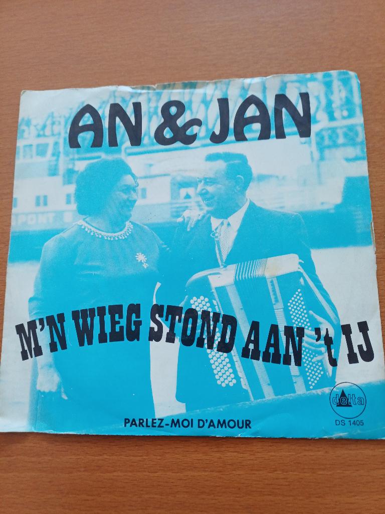 An&jan mijn wieg stond aan,t ij, CD & DVD, Vinyles | Néerlandophone, Enlèvement ou Envoi, Utilisé, 7 inch, Chanson réaliste ou Smartlap