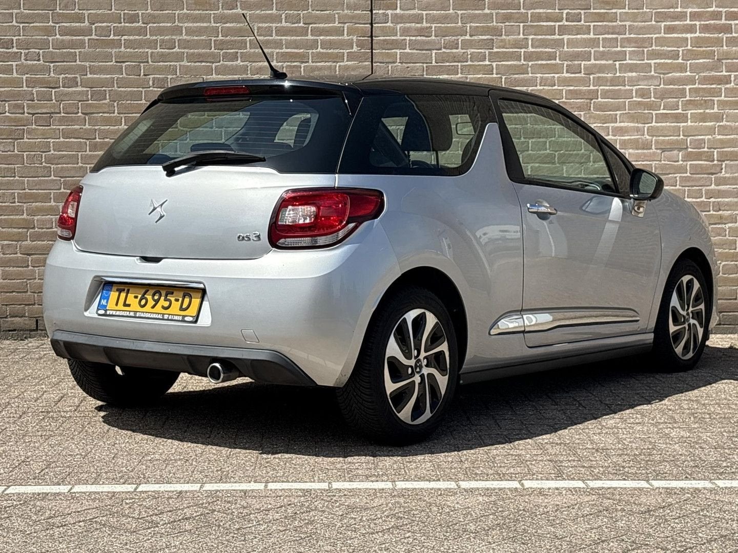 DS Automobiles DS3 1.6 BlueHDi So Chic | Navi | Airco | Crui, Autos, Autos Autre, Argent ou Gris, Achat, Electronic Stability Program (ESP)
