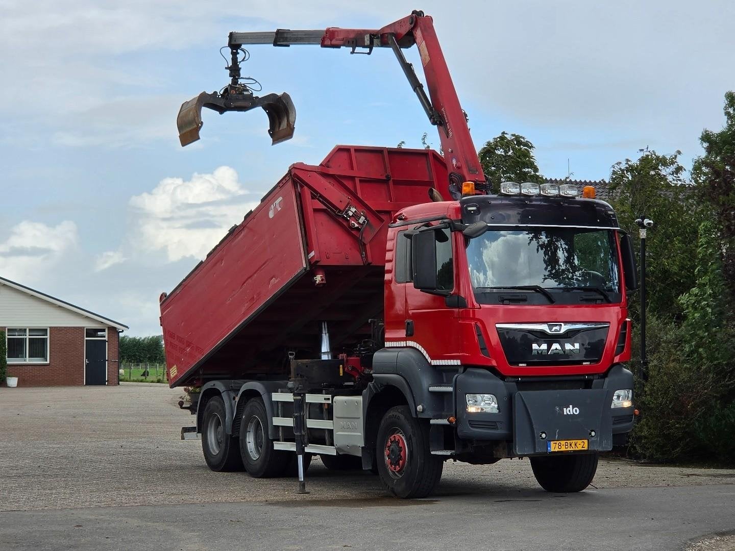 MAN TGS 420 !6X6! Z-CRANE BENNE NL CAMION TOP! DK1300, Rouge, Achat, Euro 6, Entreprise