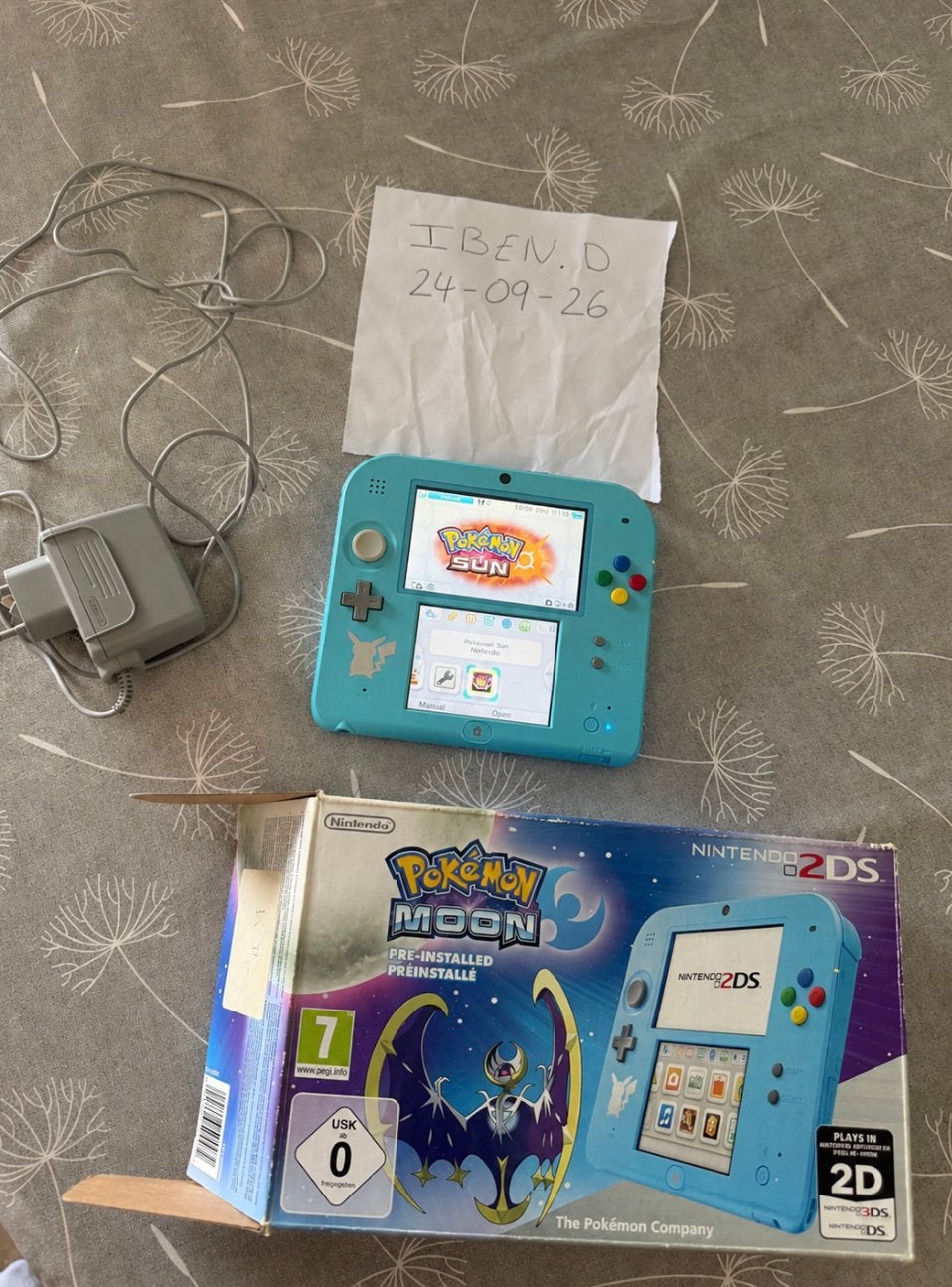 2ds limited edition moon, Games en Spelcomputers, Ophalen, Zo goed als nieuw, Blauw, 2DS