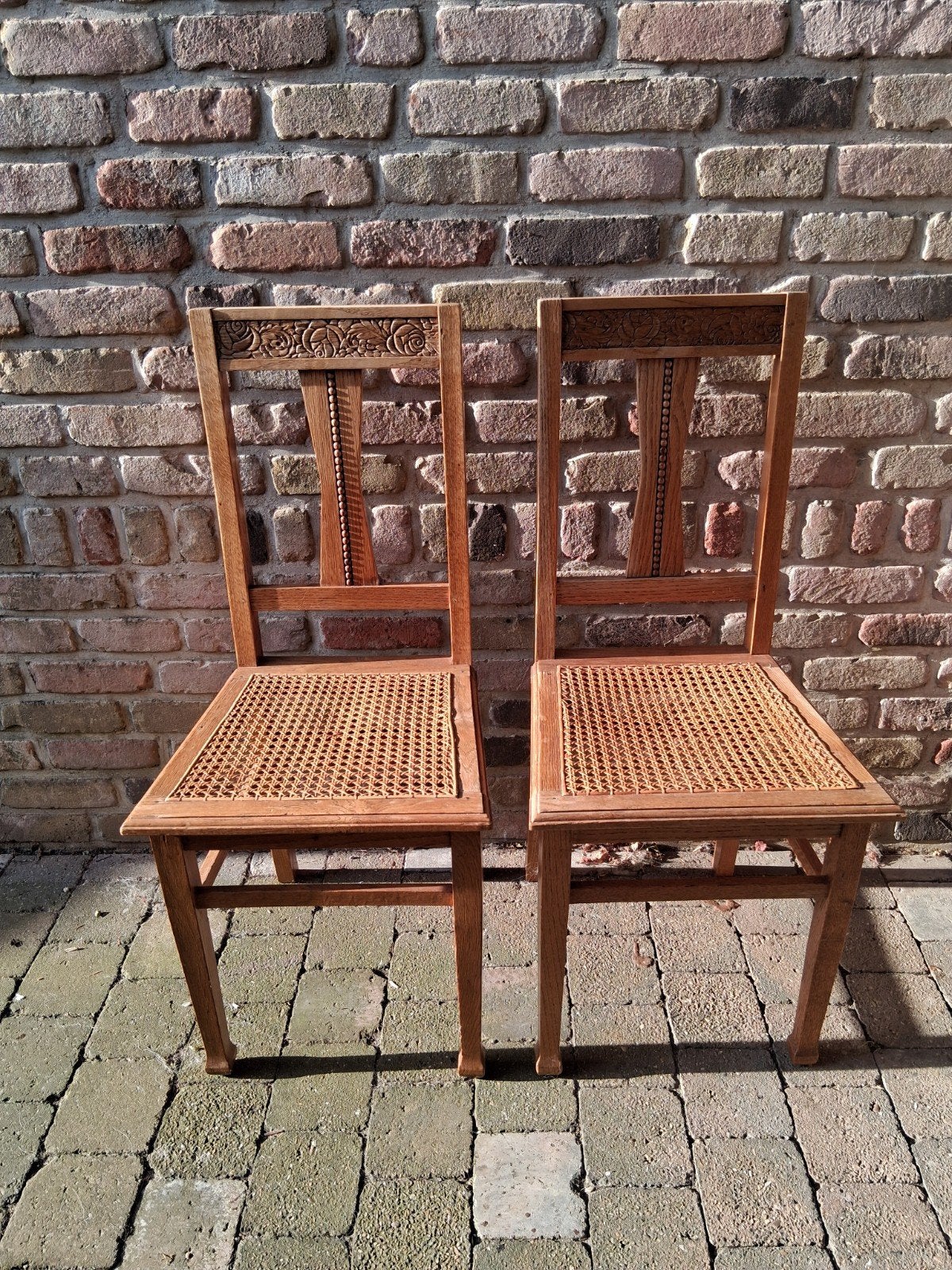 Stoelen, Enlèvement