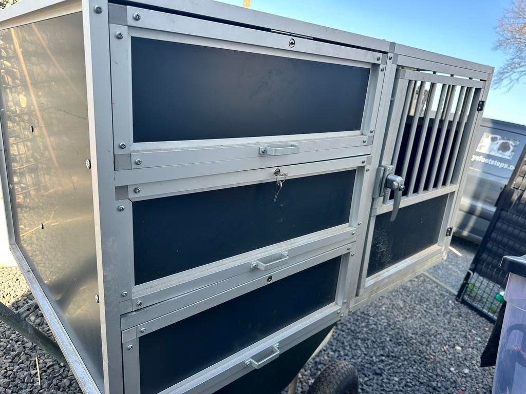 Auto bench met lades, Ophalen, Zo goed als nieuw